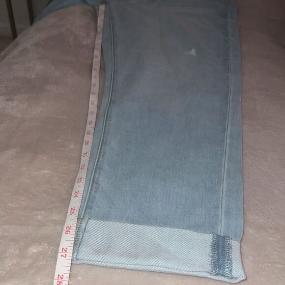Universal Thread Women's Mid-Rise Boyfriend Jeans Light Wash 4R NWT - Picture 6 of 6